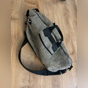 Tom’s weekender duffel bag